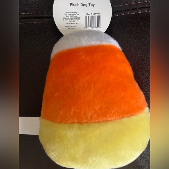 Halloween Candy Corn Pet Plush Toy Squeaks! NWT - Picture 2 of 4
